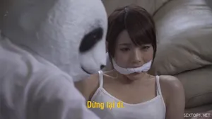Lỗ hổng trên tường - suzu honjo